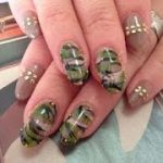 【ネイル】ポップでおしゃれな「カモフラ迷彩ネイル」デザインがかわいい♡～Camouflage camouflage nail design is cute.