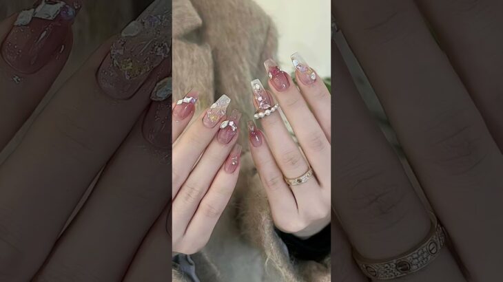 ダイヤモンドピンクネイル。 #ネイル #ネイルチップ #ネイルデザイン #nails #ジェルネイル #nailart #naildesign #ピンクネイル #キラキラネイル #pinknails