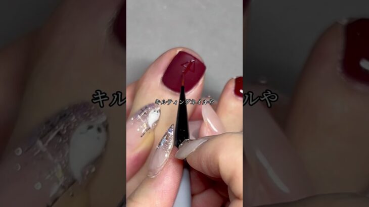 秋の肌白見え激かわフットネイル！#セルフネイル #ジェルネイル #ジェル #おかば #nails #ネイル #秋ネイル #秋 #冬 #ネイルアート