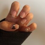 【セルフネイル】時短でお洒落が叶うデザイン。大人のリボンネイル