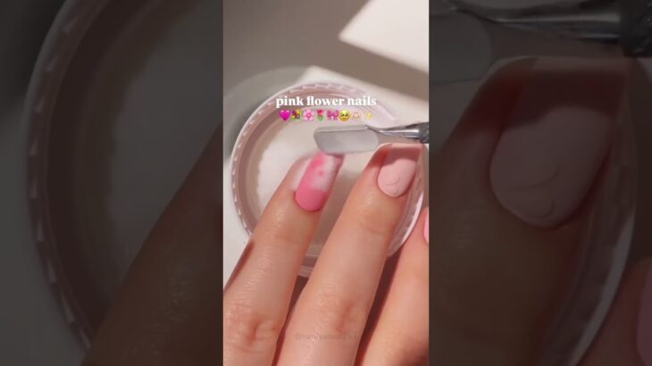 Nail Art !! Pink flower power! 🌸💅 #nails #nailart #beautyhacks #naildesign #fyp