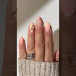 ✨🌻🌷 CUTE OMBRE CHROME Nails #nails #nailart #simplenails #unhas #nailinspo