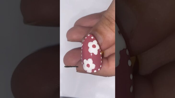 Easy Nail art design #nails #shorts  #nailsdesign #Youtubeshorts #zarminasmallworld