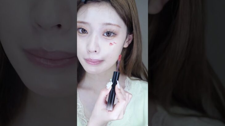 いつも青コンつけてるから、違和感やけどナチュラルもどうかな？#PR #パーフェクトダイアリー #perfectdiary #マルチスティックハイライト＆チーク #多機能アイテム  #時短メイク