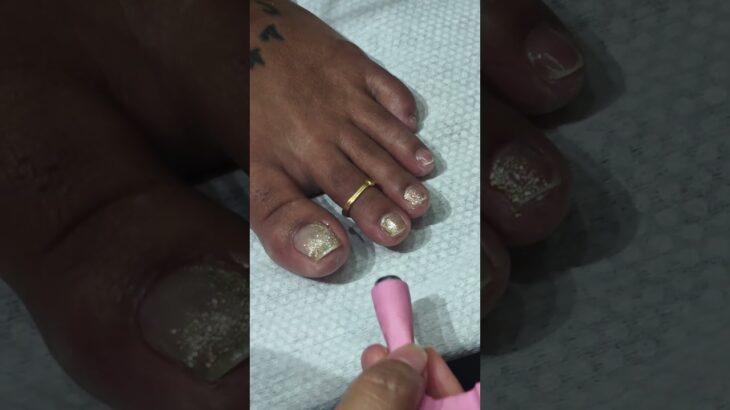 cateye gel Pedicure, feet nailart #trending #feet #pedicure #viralvideo #satisfying #diy #nails