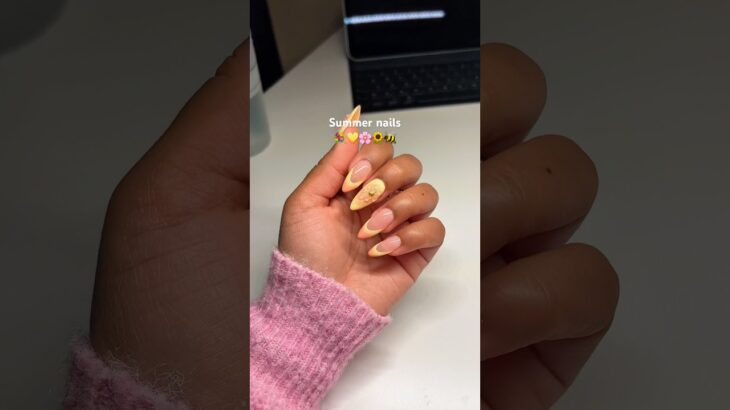 do my nails with me🌼💛(part 2)#nails #summer #summernails