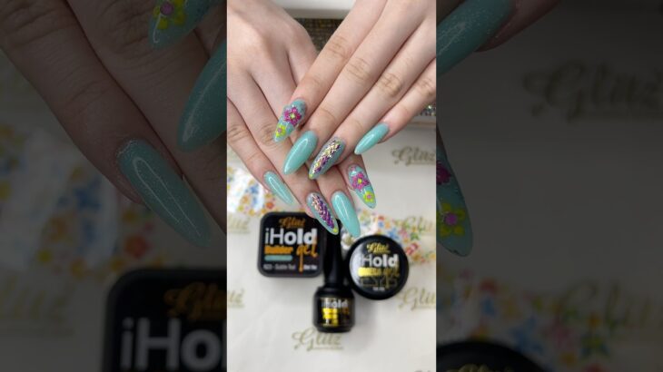 iHold Builder Gel for perfect nail extensions! Achieve flawless, strong nails that last weeks😍!