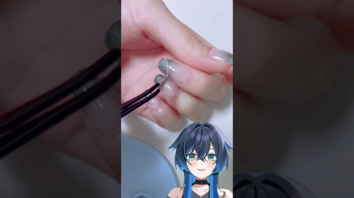 【#セルフネイル 】雨の日は好きじゃないけどキラキラしてるのは好き【#vtuber /珀藍よな】#shorts #live2d #実写 #セリア #ジェルネイル #nail #seria