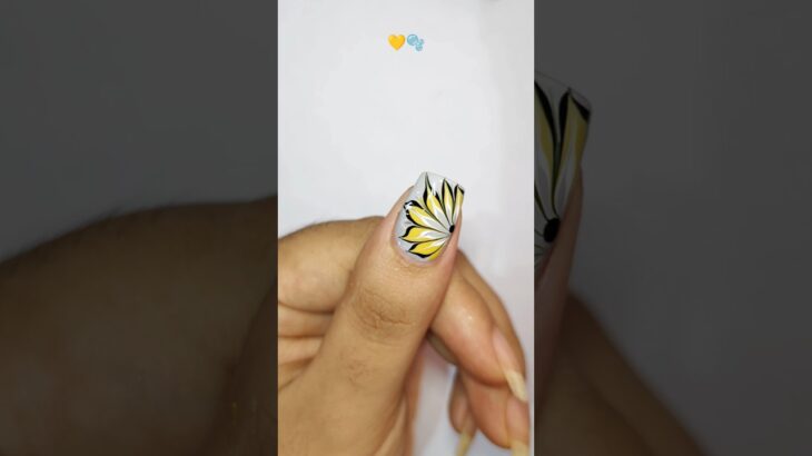 Nail Art for beginners💅🏻🧷🫧#nailart #trending #shorts #viralvideo