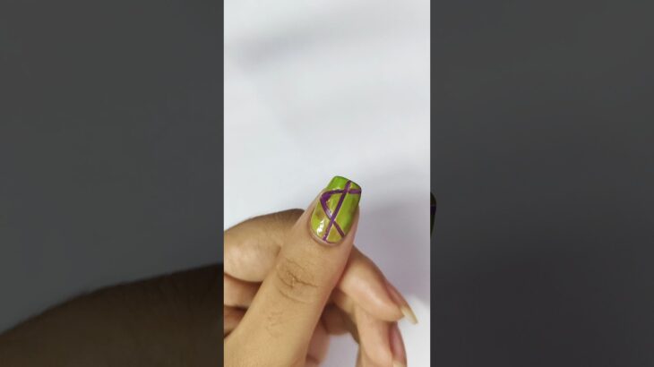 Easy nail art at home 🏡💅🏻🧷#nailart #trending #shorts #viralvideo #shortsfeed