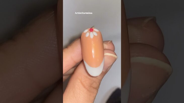 Easy  nail art design #yt #shorts #shortvideo #zarminasmallworld