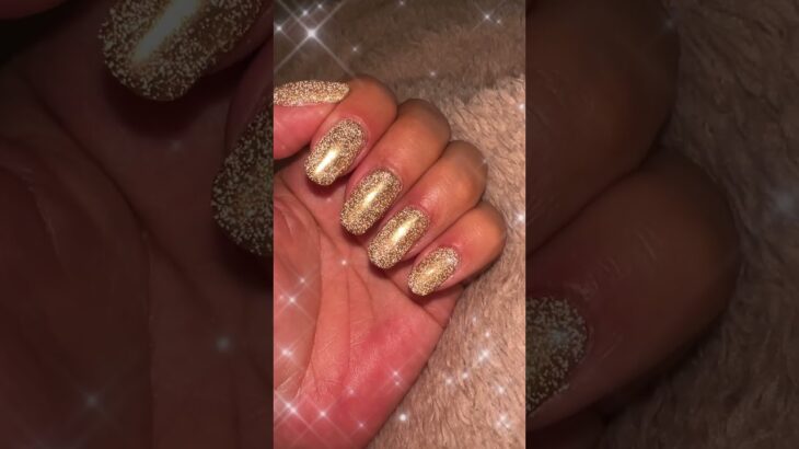 Glittery Gold Nails#nailgelpolish #diy