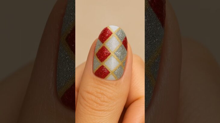 Nail Art Tutorial: Diamond Chrome Nails That Look Like Real Jewelry