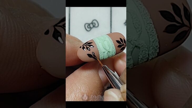 New nail art idea #nailicious #simplenails #youtubeshorts