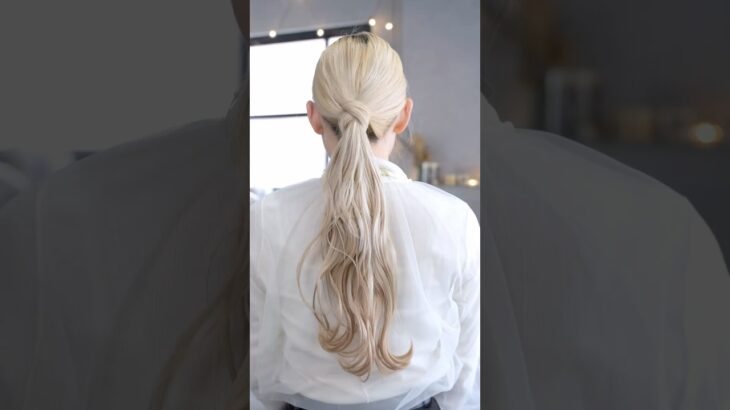ひと手間加えたローポニー#簡単アレンジ #セルフアレンジ #hairstyle #hair #ミディアムヘア #髪型 #まとめ髪 #大人カジュアル #大人かわいい