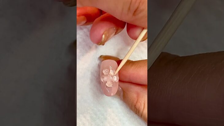 ぷっくりフラワーネイル☆          #shorts #お花ネイル  #naildesignvideo#セルフネイル ＃ジェルネイル ＃ネイルデザイン