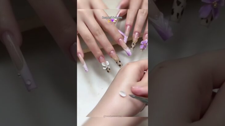Nail Art !! Leopard & chains 💅💜🐆 #nails #nailart #beautyhacks #naildesign #fyp