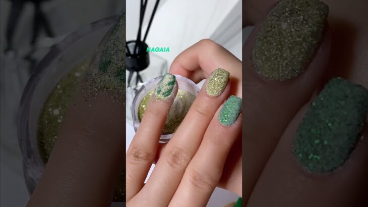 Green Vibe Glittering Stripe Nails Dipping Inspo 💚