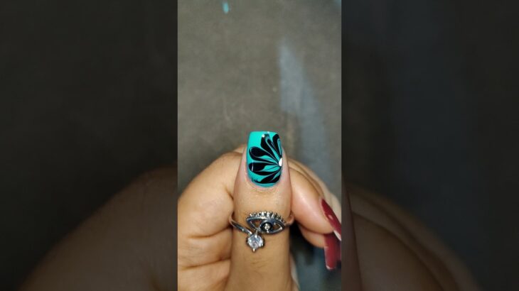 Nail Art for beginners 💅🏻🧷✨#nailart #shorts #trending #viralvideo