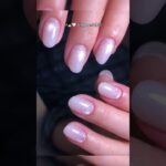 Nail Art !! ✨💅🏻🤍  Simple and chic! #nails #nailart #naildesign #beautyhacks #fyp