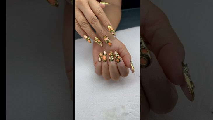 Chrome chunky nails 💅🏻✨#NailTok #NailArt #Nailinspo #NailDesigns #NailTech #AcrylicNails #GelNails