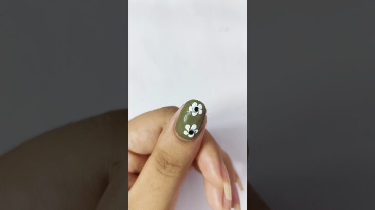 Nail Art at home 🏡💅🏻🧷#nailart #shorts #trending #viralvideo