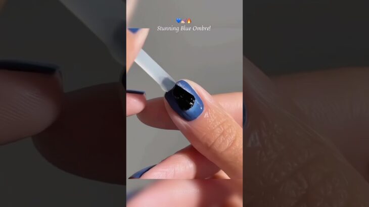 Nail Art !! 💙💅🏻🔥 Stunning Blue Ombre!  #nails #nailart #naildesign #beautyhacks #fyp
