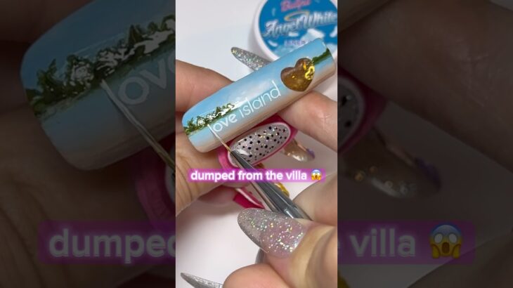 the glitter heart actually swirls 💫 LOVE ISLAND aqua nails! 🏝️ #nailart #naildesign #gelnails