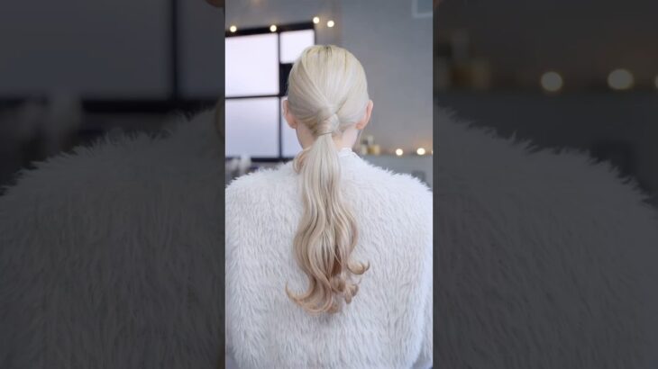 【１分アレンジ】ロングヘアのローポニーテール#簡単アレンジ #セルフアレンジ #hairstyle #hair #ミディアムヘア #髪型 #まとめ髪 #大人カジュアル #大人かわいい