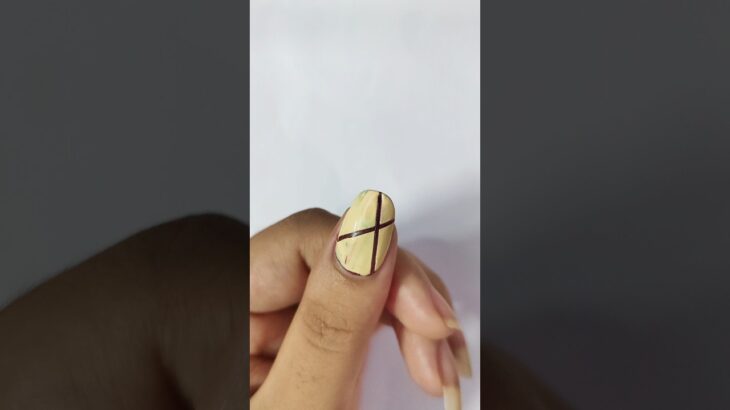Nail art at home 🏡💅🏻🧷 #nailart #shorts #trending #viralvideo
