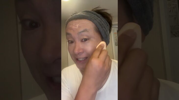 「【仕事でも浮かない】46歳が初めてのメンズメイクに挑戦してみた！」