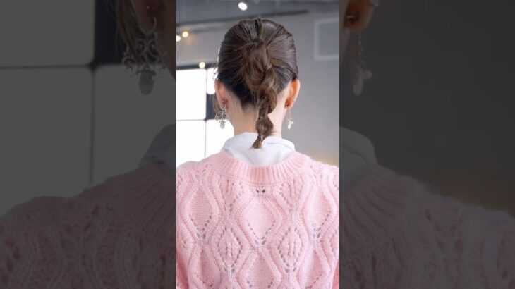 三つ編みが苦手な方やってほしい！#簡単アレンジ #セルフアレンジ #hairstyle #hair #ミディアムヘア #髪型 #まとめ髪 #大人カジュアル #大人かわいい