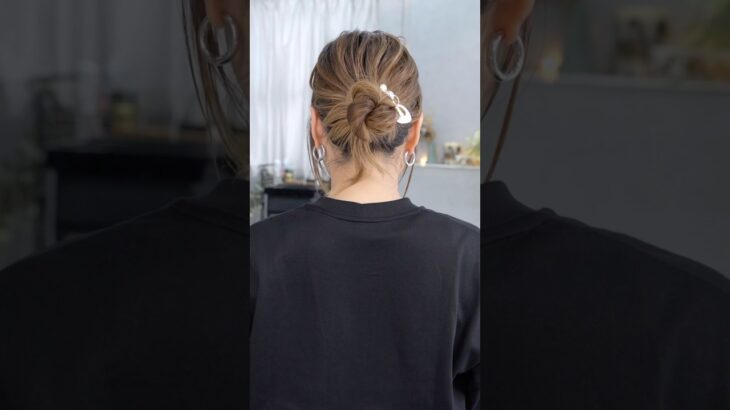崩れないお団子の作り方！#簡単アレンジ #セルフアレンジ #hairstyle #hair #ミディアムヘア #髪型 #まとめ髪 #大人カジュアル #大人かわいい