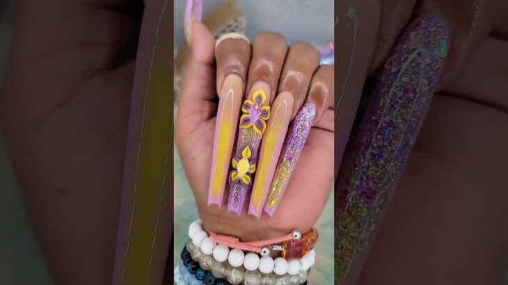 #music #nailart #nails #naildesigns #newvideo Airbrush @savilandofficial