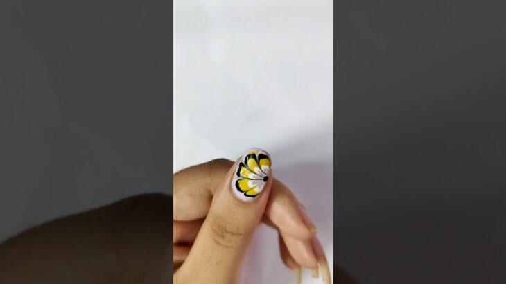 Nail art for beginners 💅🏻 🧷#nailart #shorts #viralvideo #trending