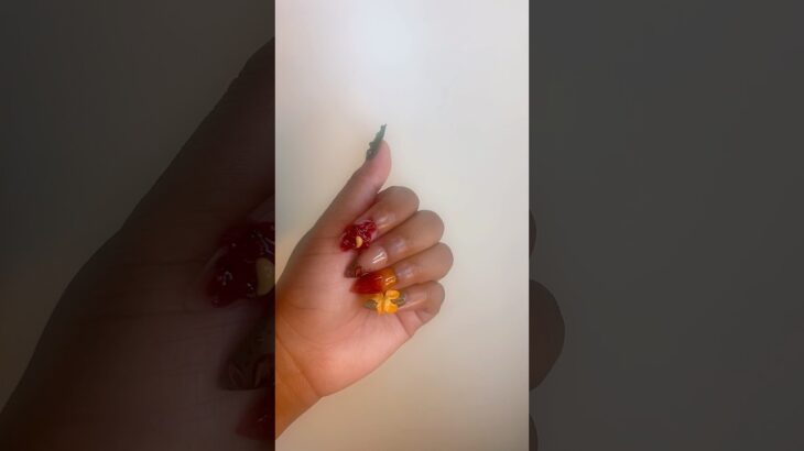 Beautiful Tropical Nail Set!😍💅🏽🌺 #pressonnails #newnails #summernails