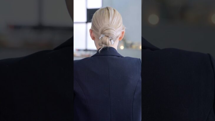 【3coins】20秒のまとめ髪！#簡単アレンジ #セルフアレンジ #hairstyle #hair #ミディアムヘア #髪型 #まとめ髪 #大人カジュアル #大人かわいい