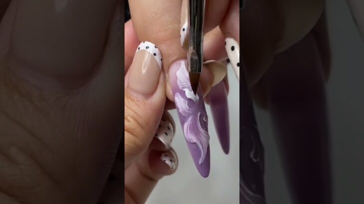 3D Дизайны ногтей. У вас популярные такие дизайны? Пишите в комментарии #nails #гелики #nailart