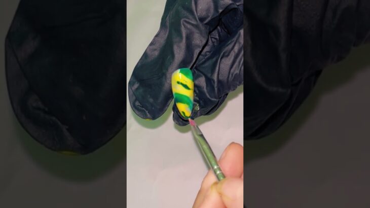 Blossom gel nail art design at Home 🎨#trdingshorts #subscribemychannel #nailartathome 🏠✅