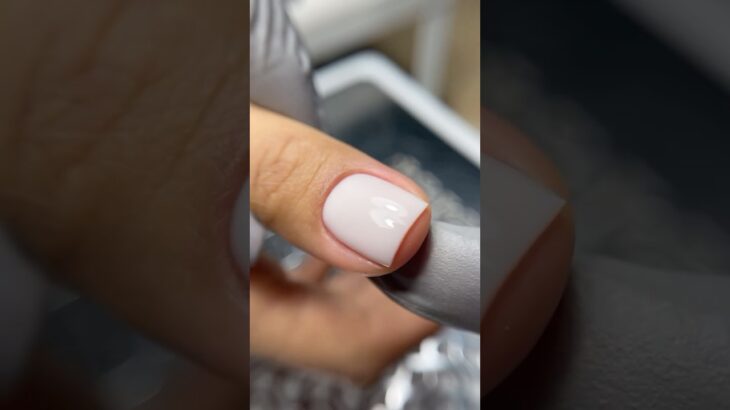 #nails 💅 #poligel #nailart #simplenails #naildesign #pedicure #nailinspo #structuregel