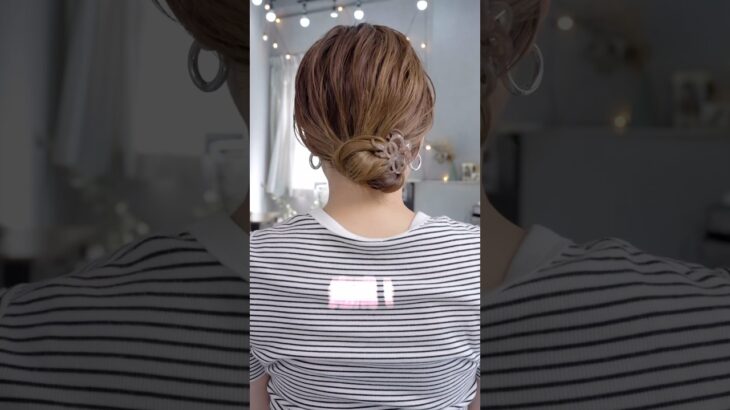 ピンが苦手な人やってみて✨#簡単アレンジ #セルフアレンジ #hairstyle #hair #ミディアムヘア #髪型 #まとめ髪 #大人カジュアル #大人かわいい