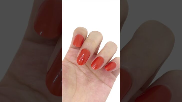 しっとり深みのある秋の彩りを  #nails #セルフネイル #nailart #ジェルネイル#ネイルデザイン #ネイルシール #赤ネイル