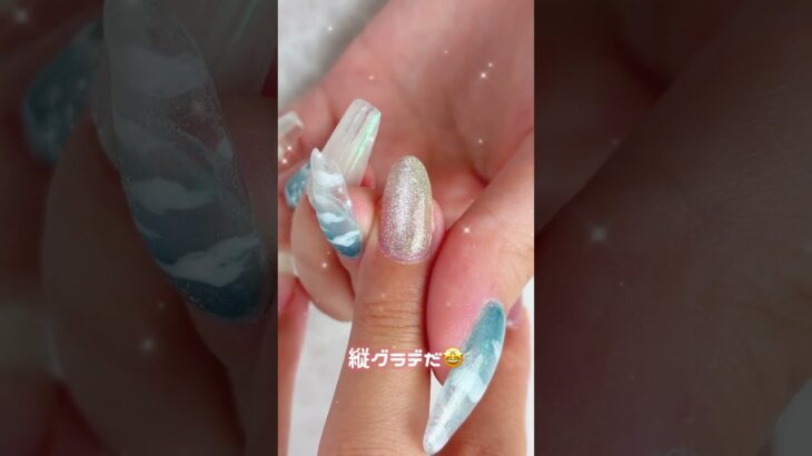 見る角度で変わる！？話題のフラッシュバカラネイル💅