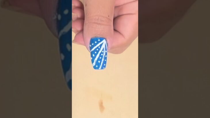 Easy Nailart #nailart #youtubeshorts #art #diy #artist #viral  #nails #nailtutorial #shorts