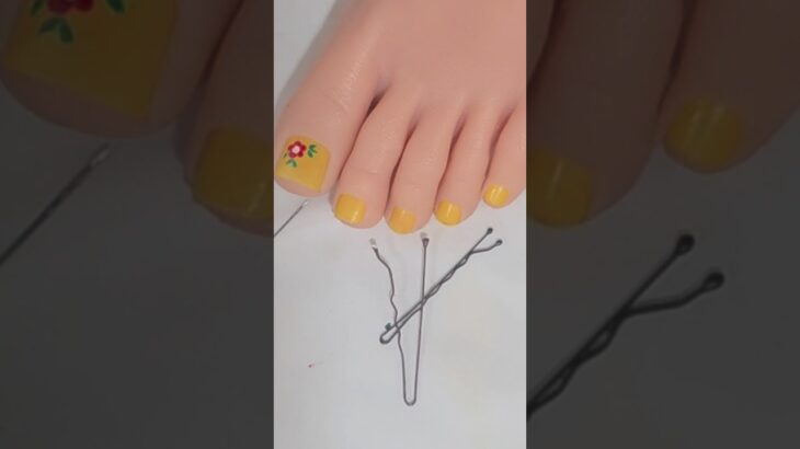 Easy Toe nail designs #pedicure #viral #feetnail #art #shorts #naildesigns #diy #artist #nails