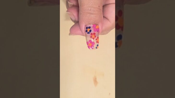 Easy flower Nailart #nailart #youtubeshorts #art #diy #artist #viral #nailartdesigns #shorts