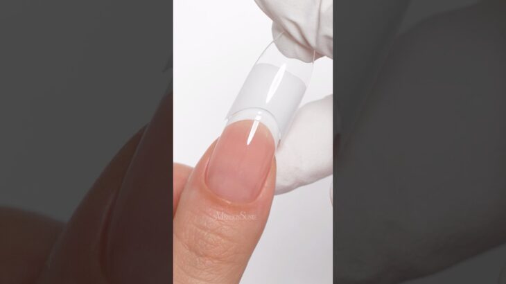 French tip fails? #nails #nailart #naildesign#nailtech #frenchnails