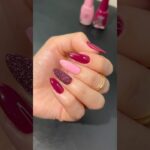 Olha essa decoração rosa! #nails #nailart #nailtutorial #unhas