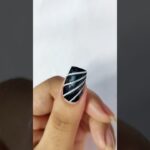 Easy Striping Nail Art 🤍🖤💅🏻#nails #nailsrt #shorts #viral #trending #youtubeshorts