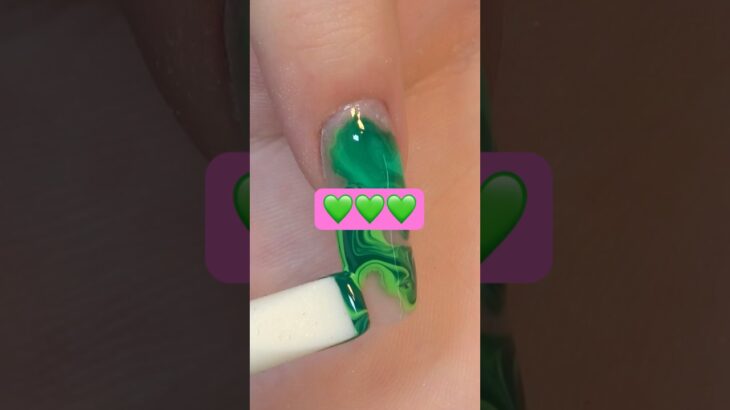 💚💚💚#nails #nailgelart #naildesign #nailart
